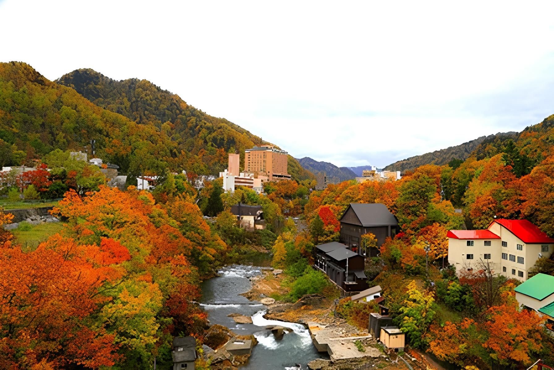 北海道賞楓推薦－定山溪